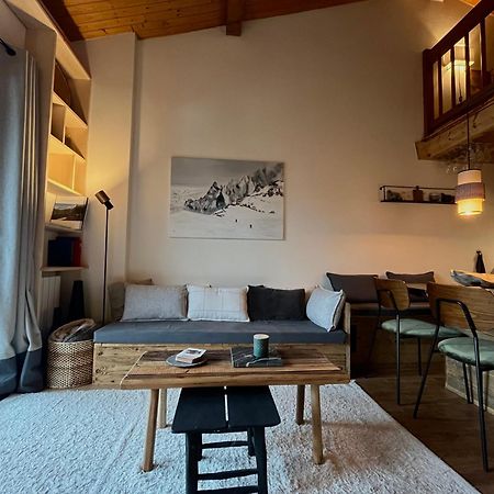 Appartement Ensoleille Aux Tines, Vue Massif Chamonix ภายนอก รูปภาพ